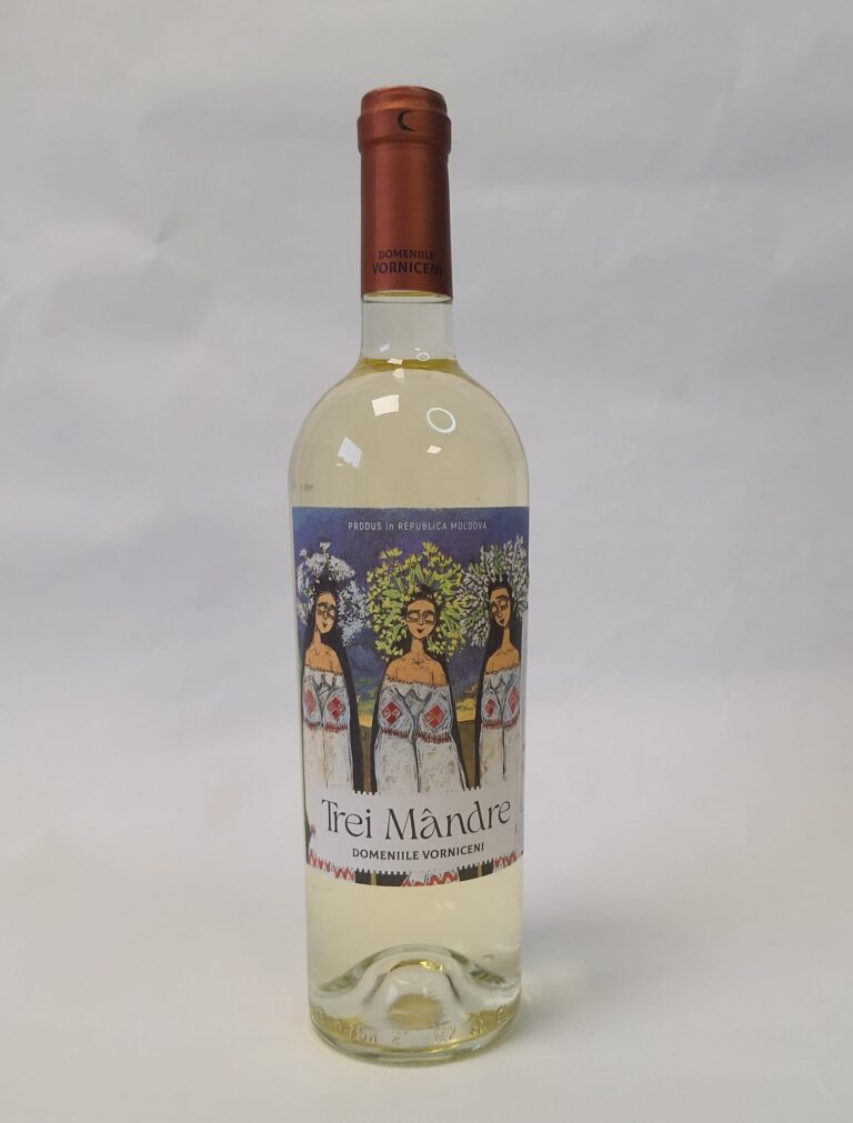 a bottle of white wine trei mandre